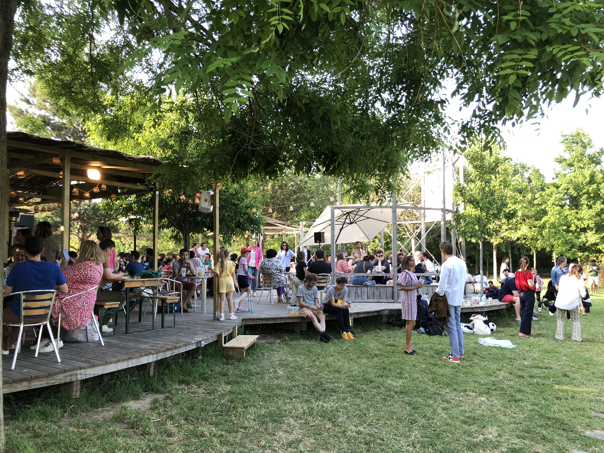 Terrasse de la Guinguette La Clichoise &agrave; Clichy
